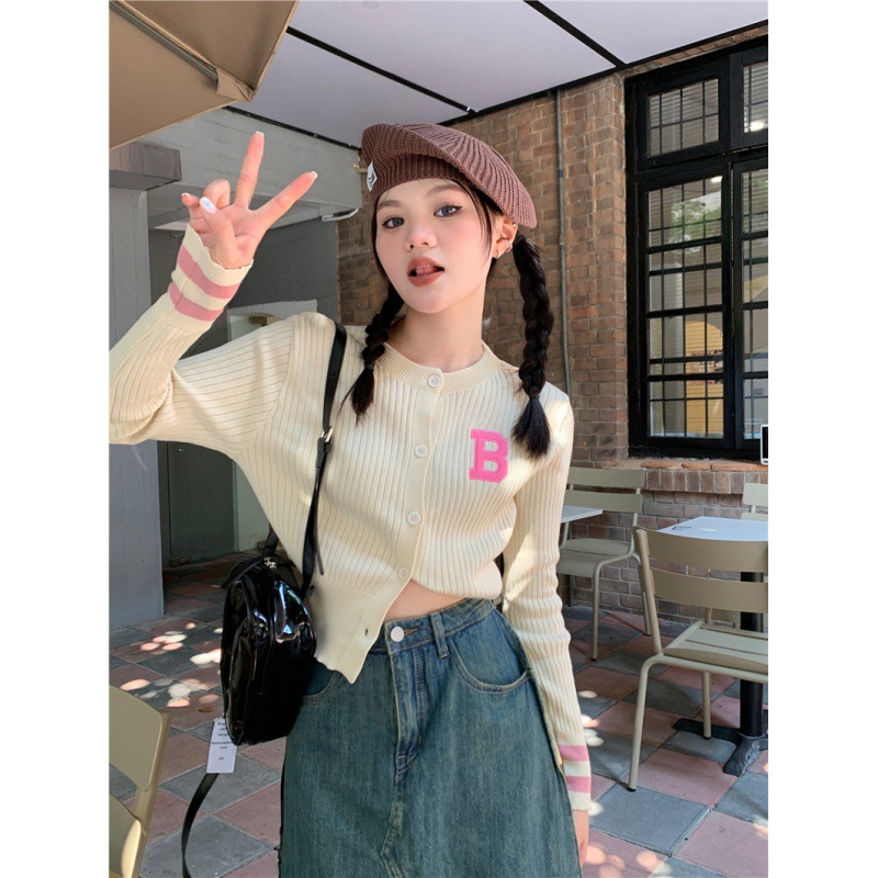 大人かわいい服 袖配色ラインリブニットカーディガン