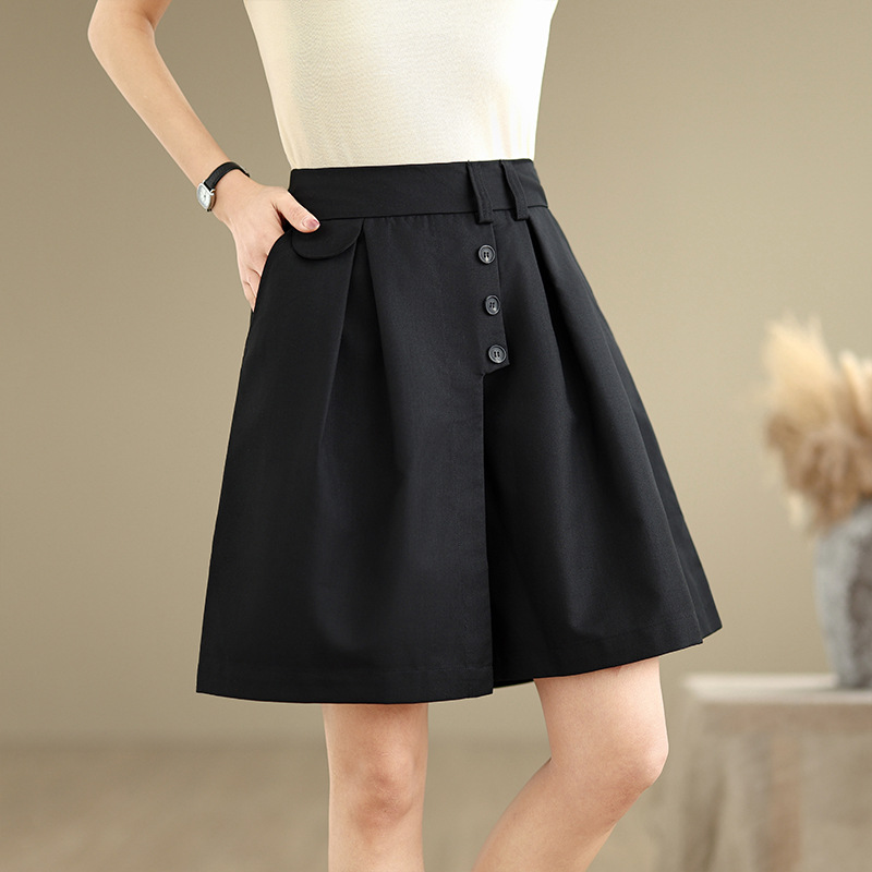 大人かわいい服 フロントボタン プリーツキュロット