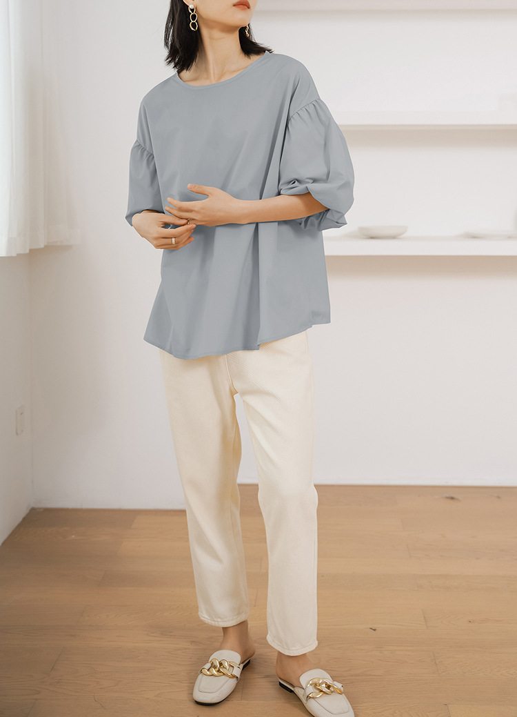 大人かわいい服 ふんわり袖のゆったりブラウス