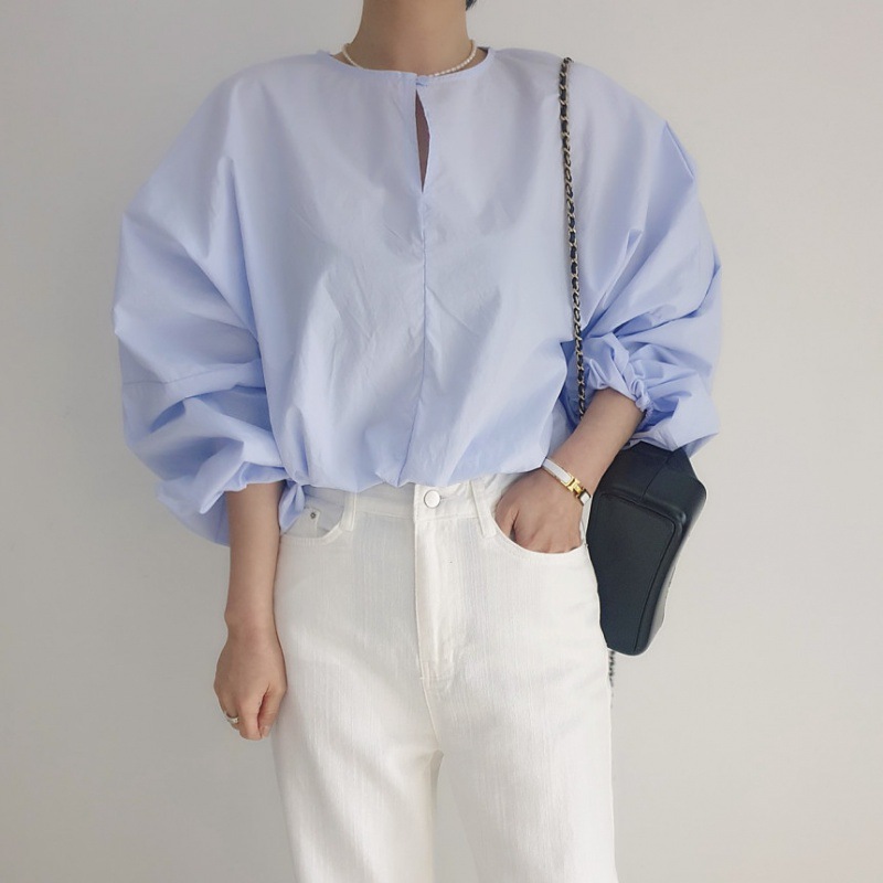 大人かわいい服 ボリュームパフスリーブラウス