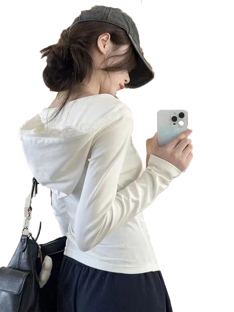 大人かわいい服 レース襟付き深Vネック長袖カットソー