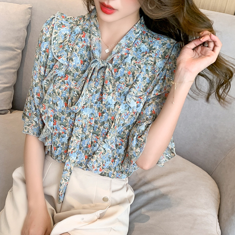 大人かわいい服 花柄リボンタイ七分袖ブラウス