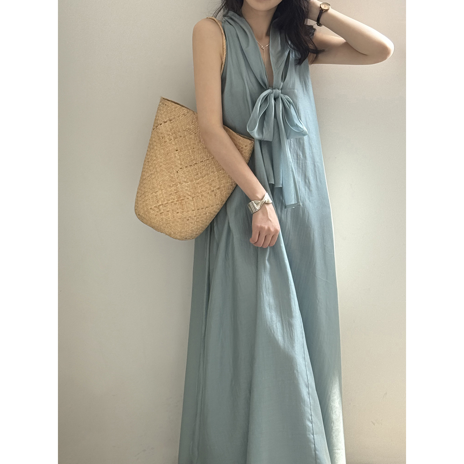 大人かわいい服 風薫る優雅なリボンマキシワンピース
