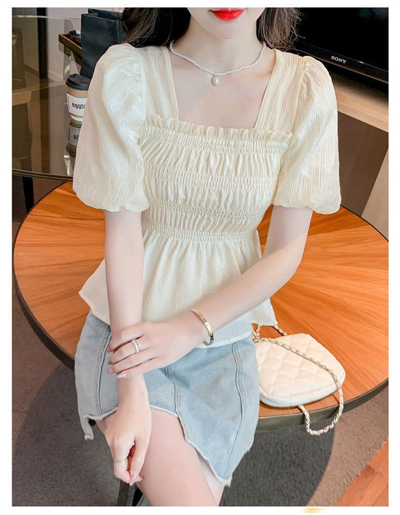 大人かわいい服 ふんわり袖シャーリングペプラムブラウス