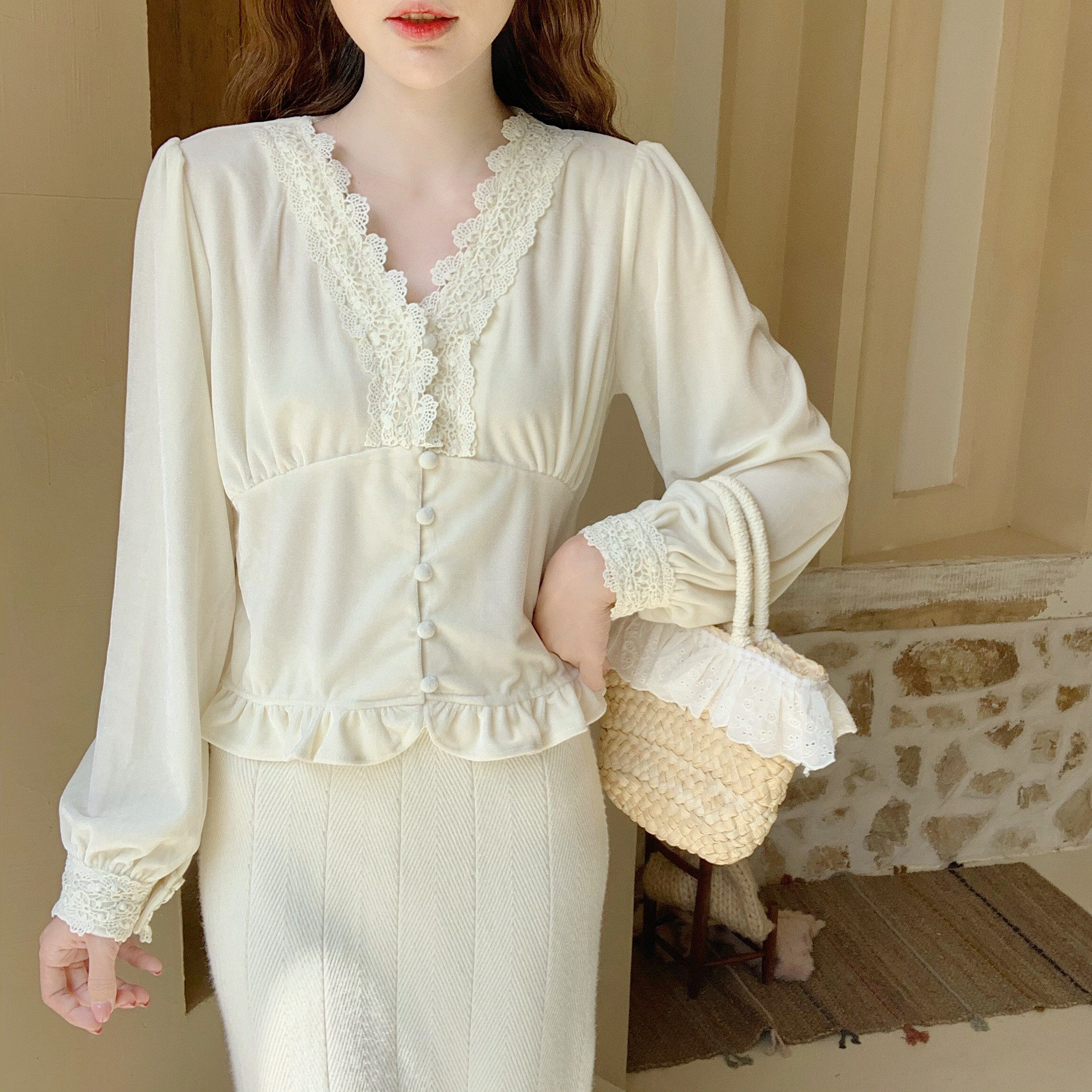 https://fulmo-img-server.com/girlishia/b522210f-5ec7-4a60-a19e-9837dcf7f133.jpg