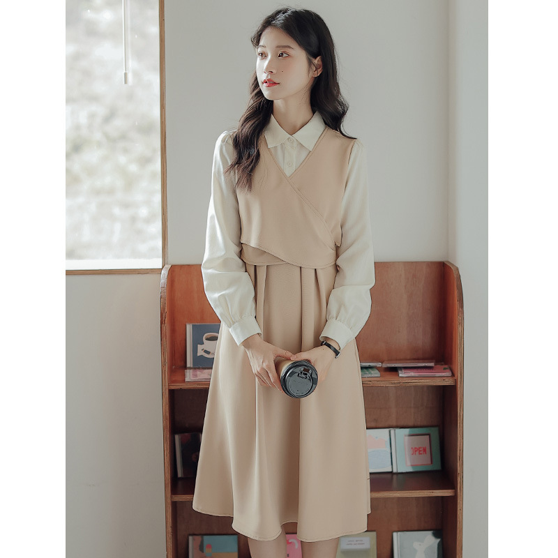 大人かわいい服 襟付きブラウス重ね着風ベルト付きワンピース