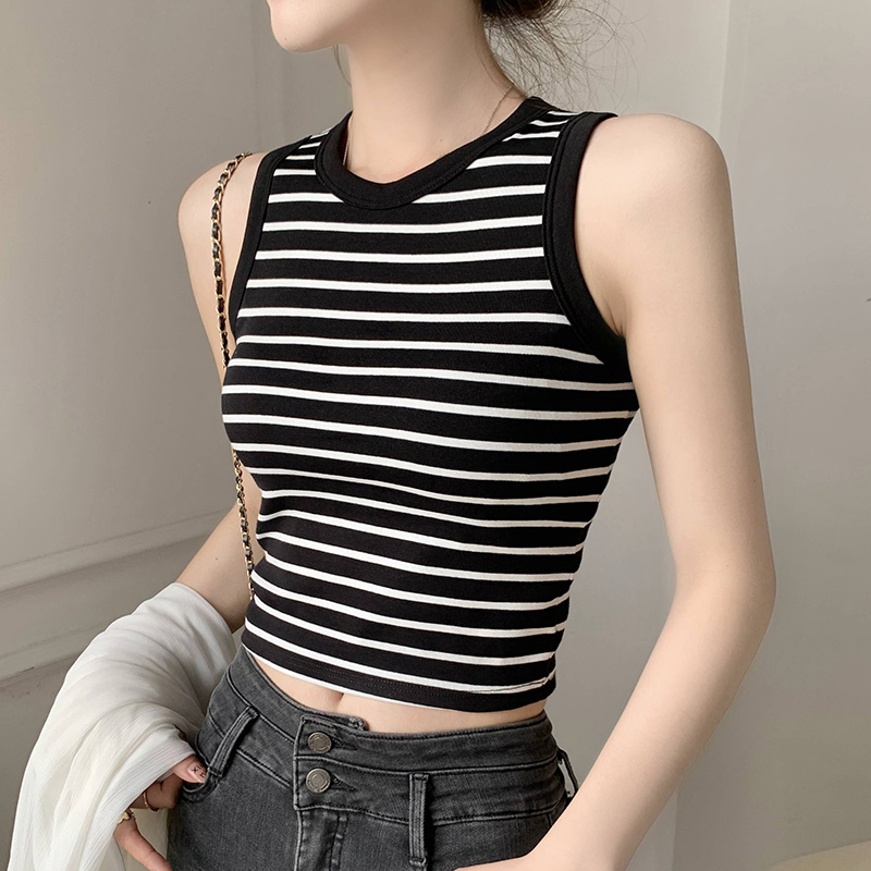 https://fulmo-img-server.com/girlishia/ba80e653-e574-45fa-b793-5623bfbf7adc.jpg