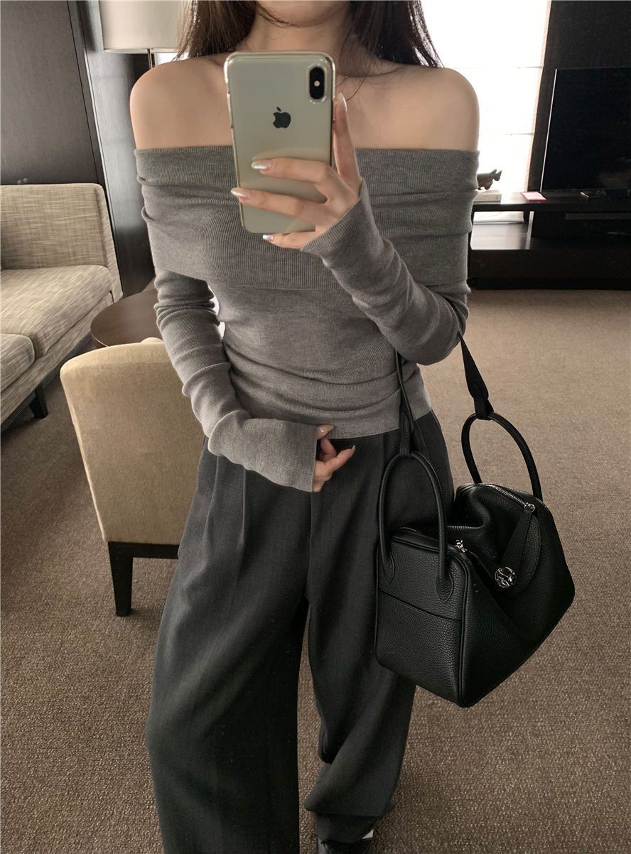 大人かわいい服 オフショルダーリブニット長袖トップス