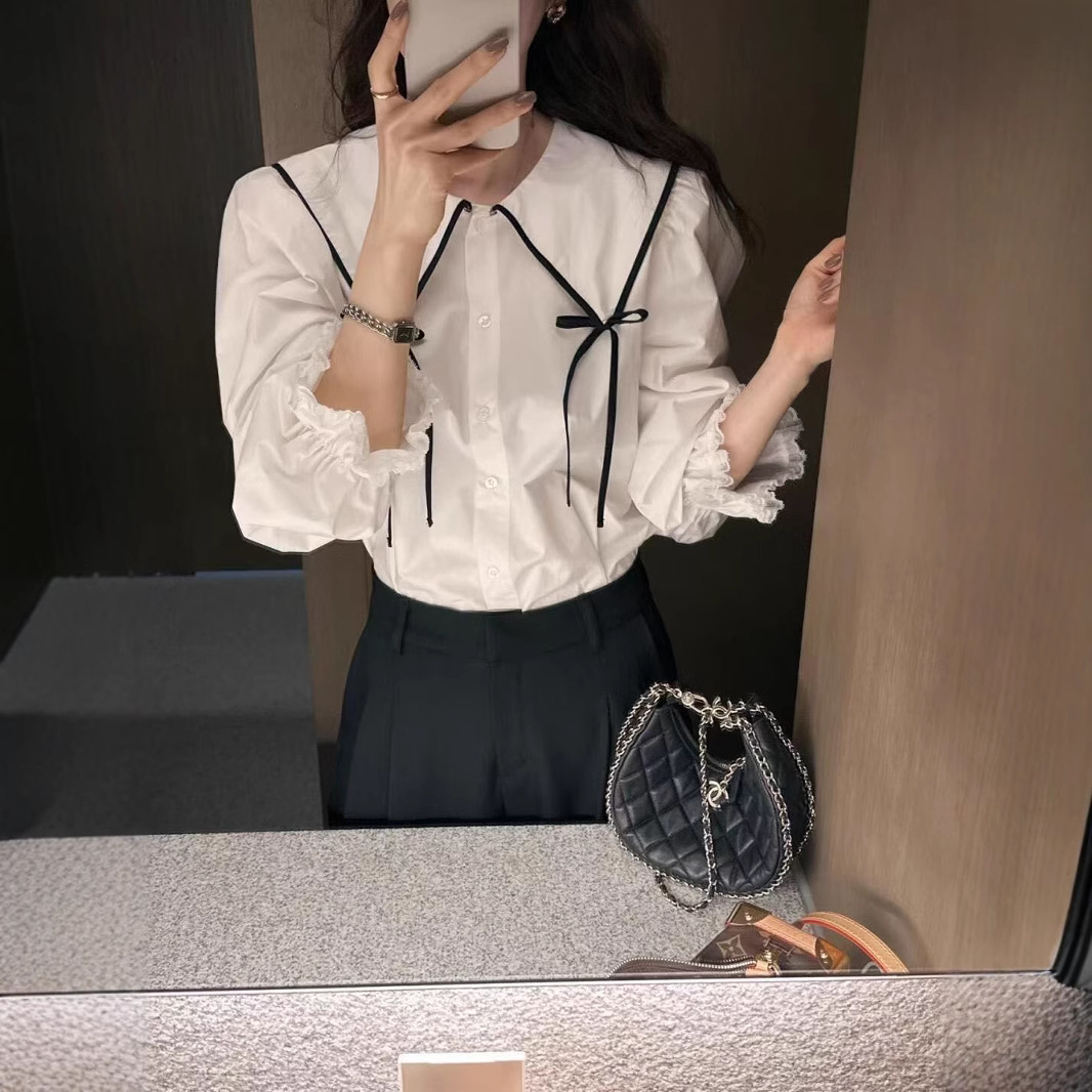 大人かわいい服 配色リボン付きフリル袖ブラウス