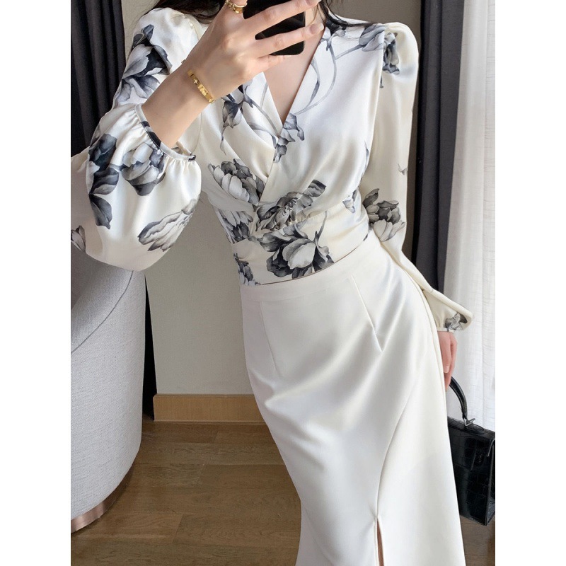 大人かわいい服 花柄バルーン袖カシュクールブラウス