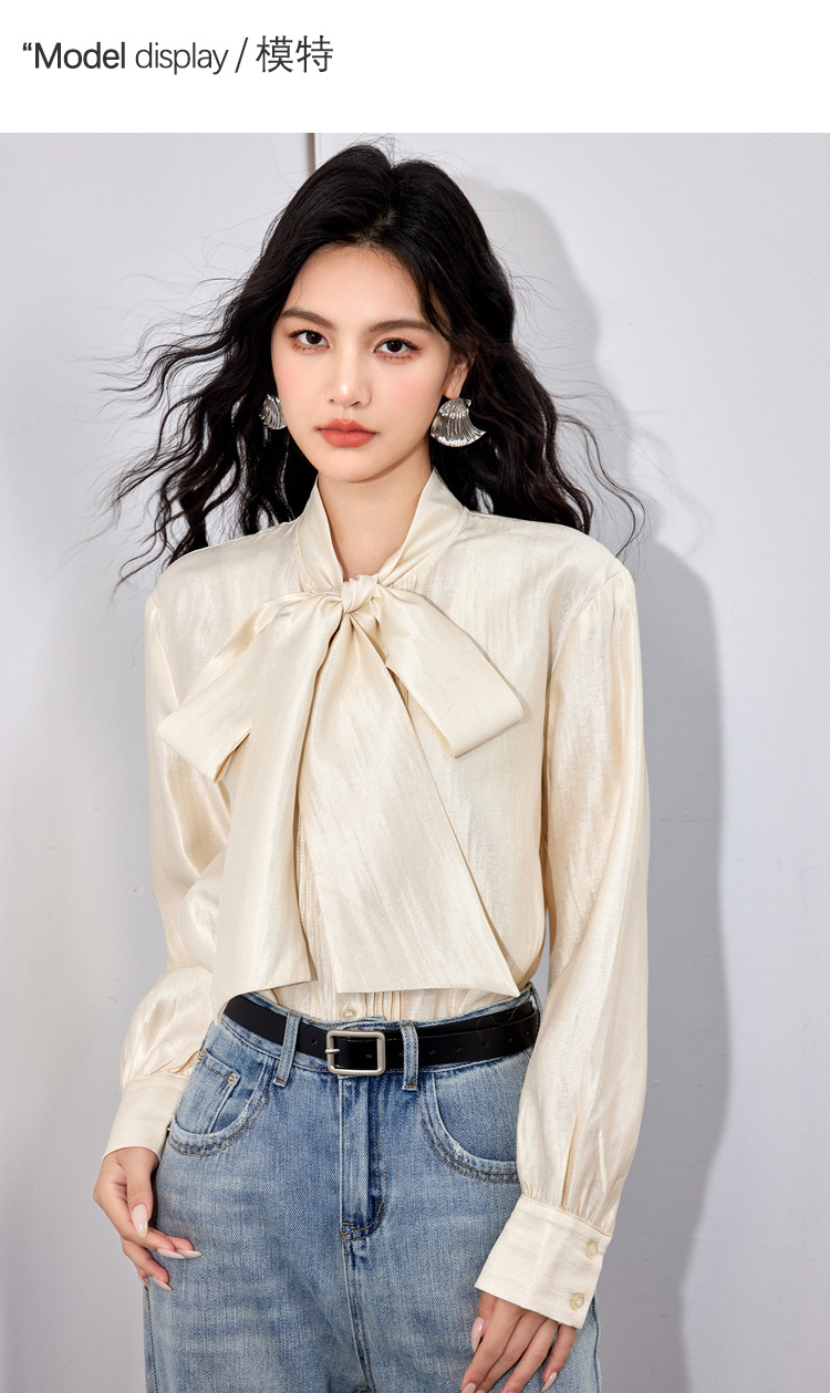大人かわいい服 上品な光沢リボンタイブラウス