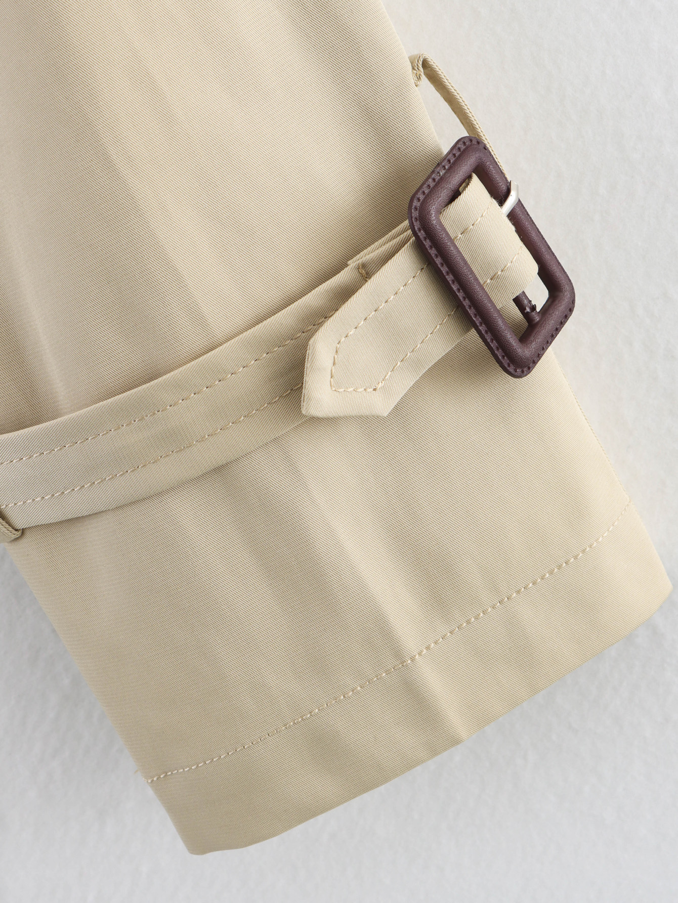 大人かわいい服 ショート丈トレンチ風ダブルボタンジャケット