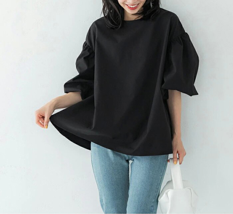 大人かわいい服 ふんわり袖のゆったりブラウス