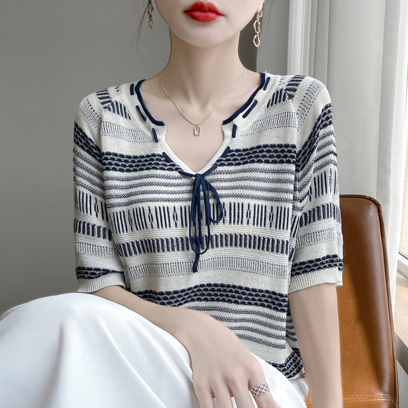 大人かわいい服 リボン付き編み模様ニットプルオーバー