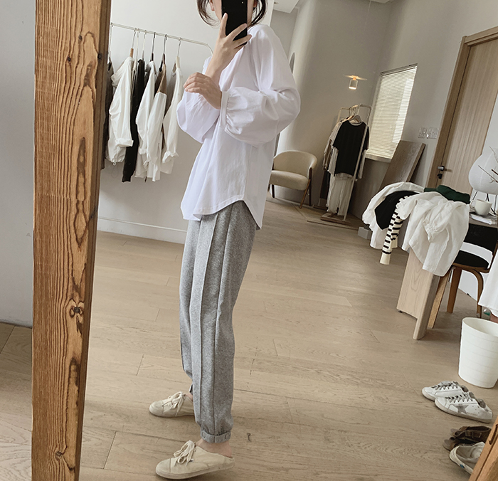 大人かわいい服 ふんわり袖のやわらかプルオーバー