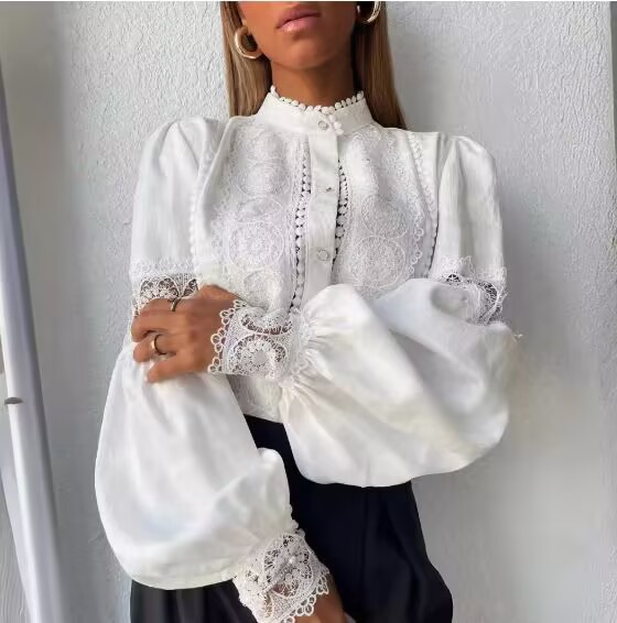 大人かわいい服 刺繍レースパフスリーブブラウス
