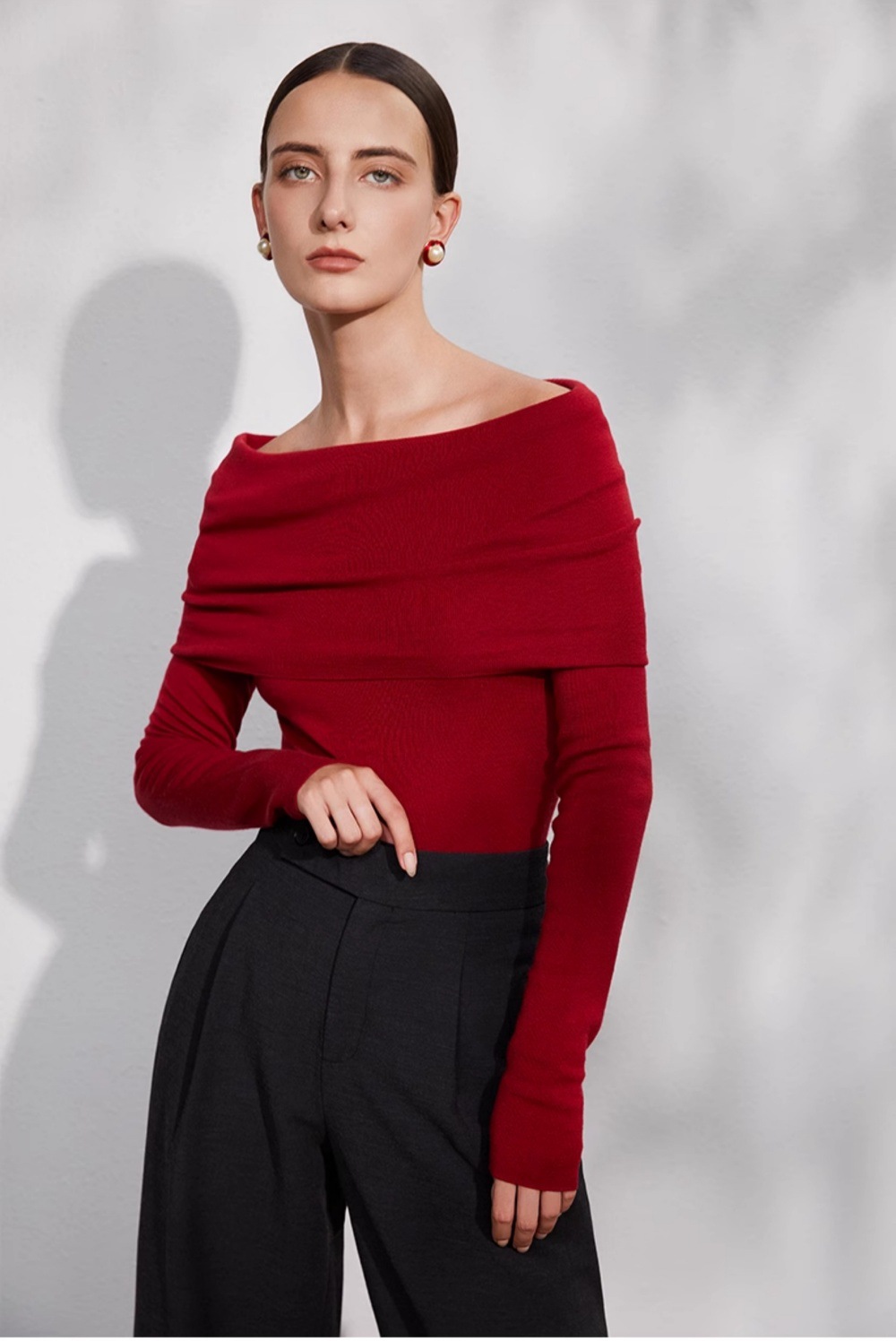 大人かわいい服 オフショルダーリブニットプルオーバー