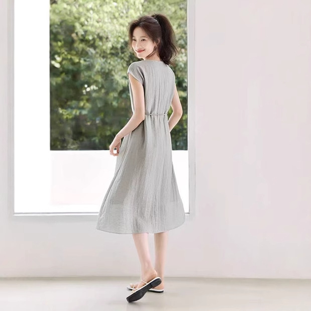 大人かわいい服 優美な風合い 麻調リラックスワンピース