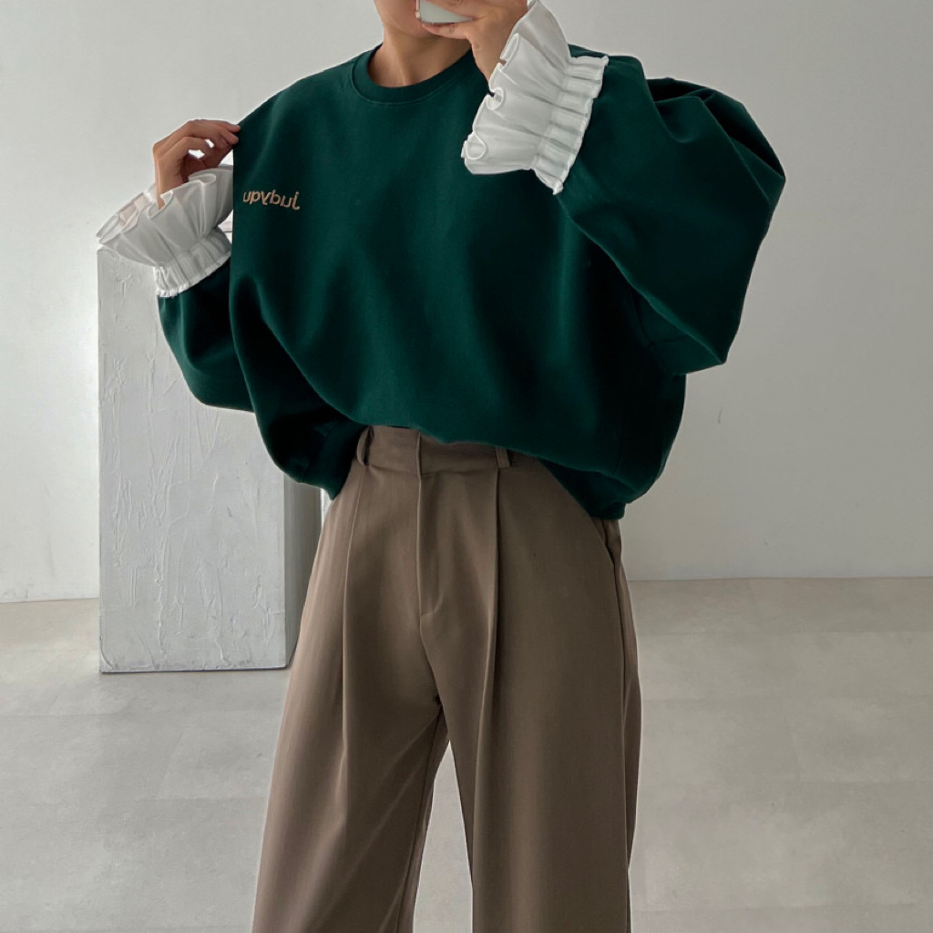 大人かわいい服 袖口フリル切替スウェットトレーナー