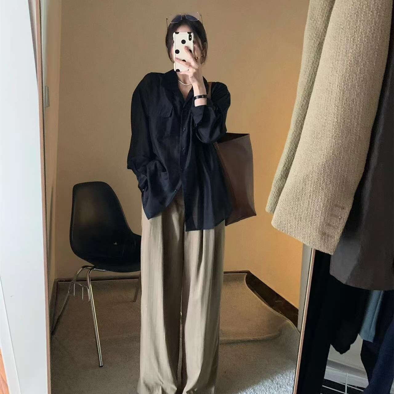 大人かわいい服 ゆったりシャツ