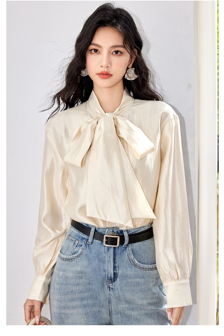 大人かわいい服 上品な光沢リボンタイブラウス