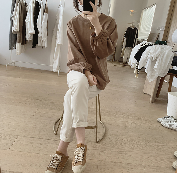 大人かわいい服 ふんわり袖のやわらかプルオーバー