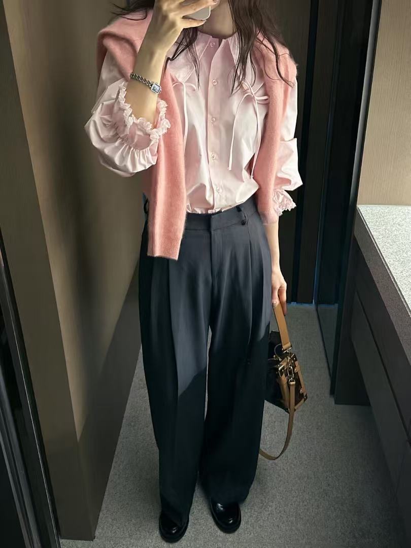 大人かわいい服 配色リボン付きフリル袖ブラウス