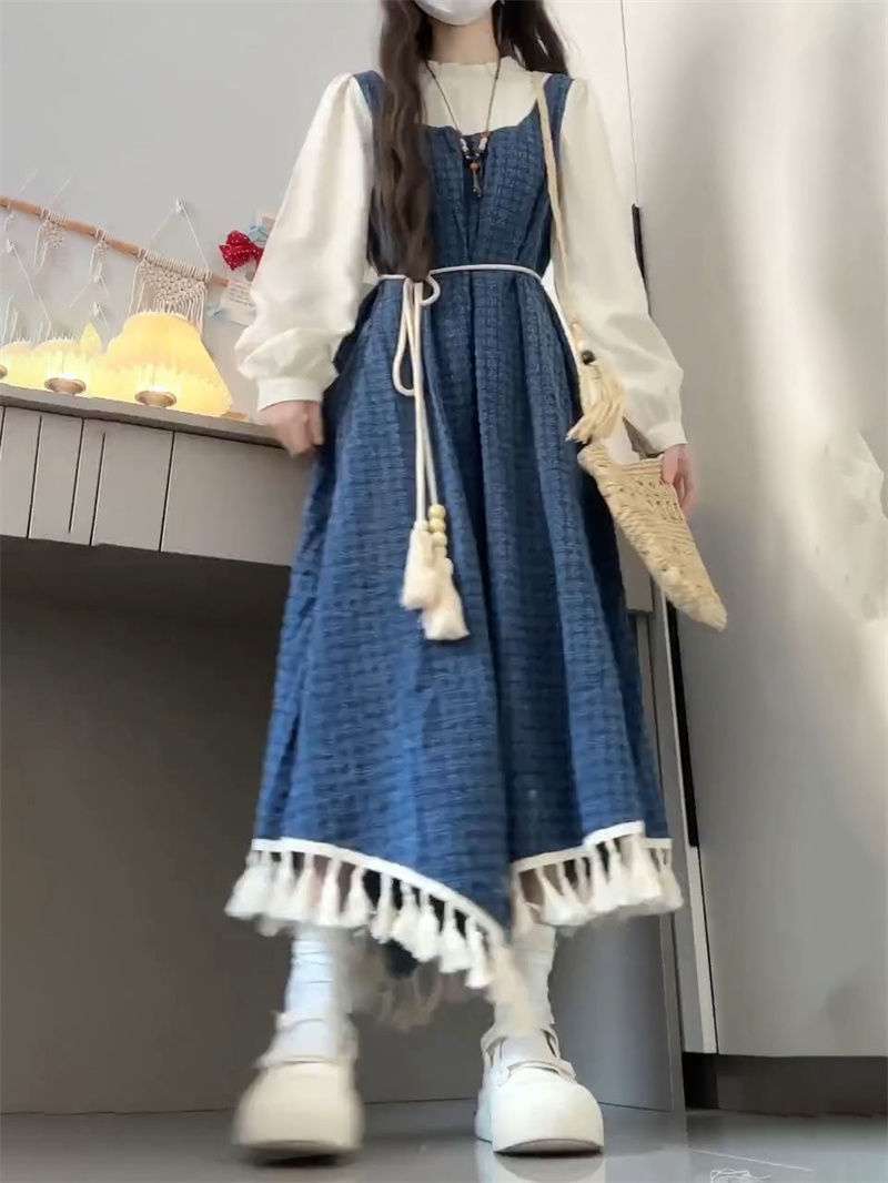 大人かわいい服 大人可愛いタッセル付きワンピース