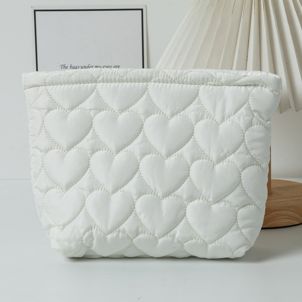 https://fulmo-img-server.com/glamcase/12839e16-e125-4ddc-a695-c28cb1e10c08.jpg