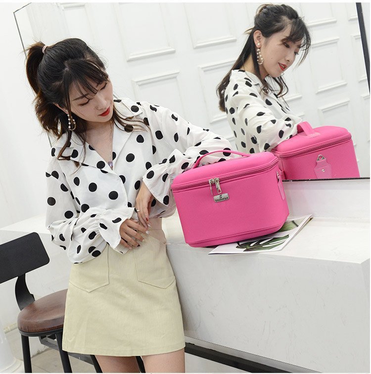 https://fulmo-img-server.com/glamcase/15c2e923-a8c4-456f-b700-e6a8bd0e59a5.jpg