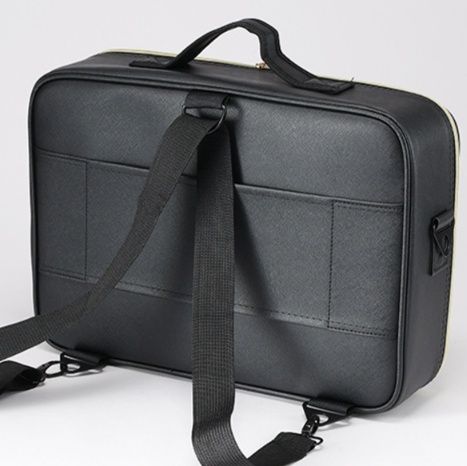 メイクボックス 黒色 大容量多層式プロ仕様化粧品収納ボックス