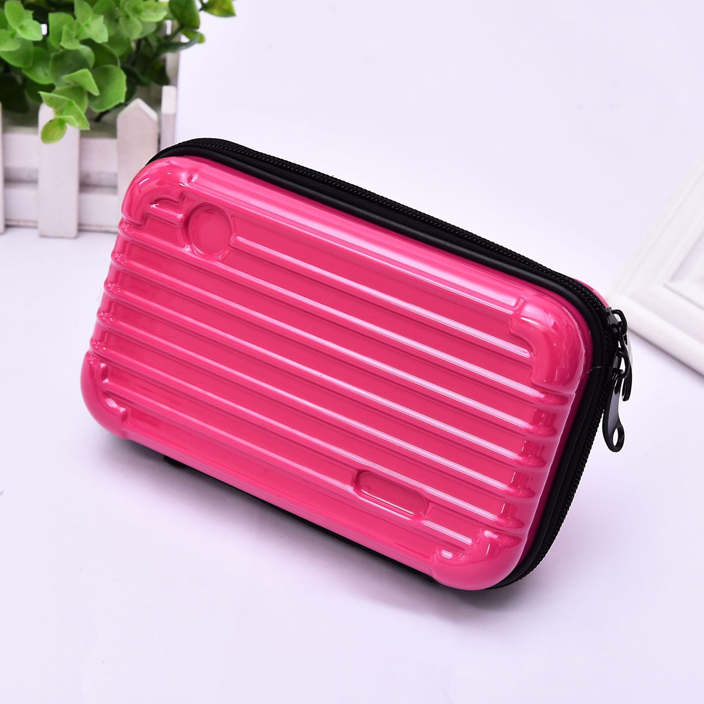 https://fulmo-img-server.com/glamcase/18c4538d-7637-4ca4-a2e2-a5389f75ca79.jpg