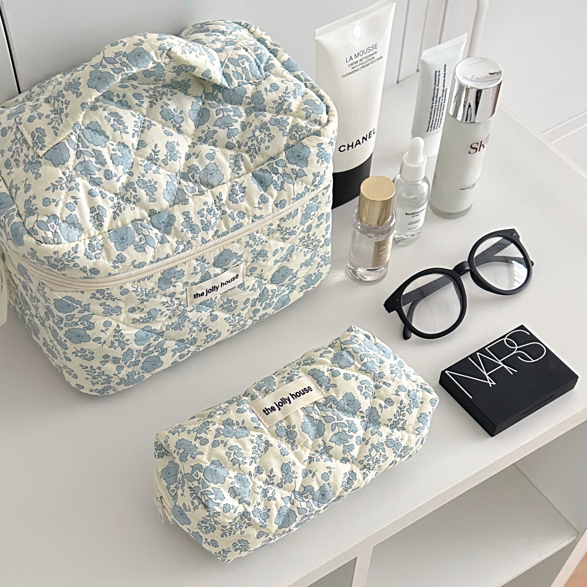 https://fulmo-img-server.com/glamcase/20adfbfd-ef83-4384-b728-e650645cc894.jpg