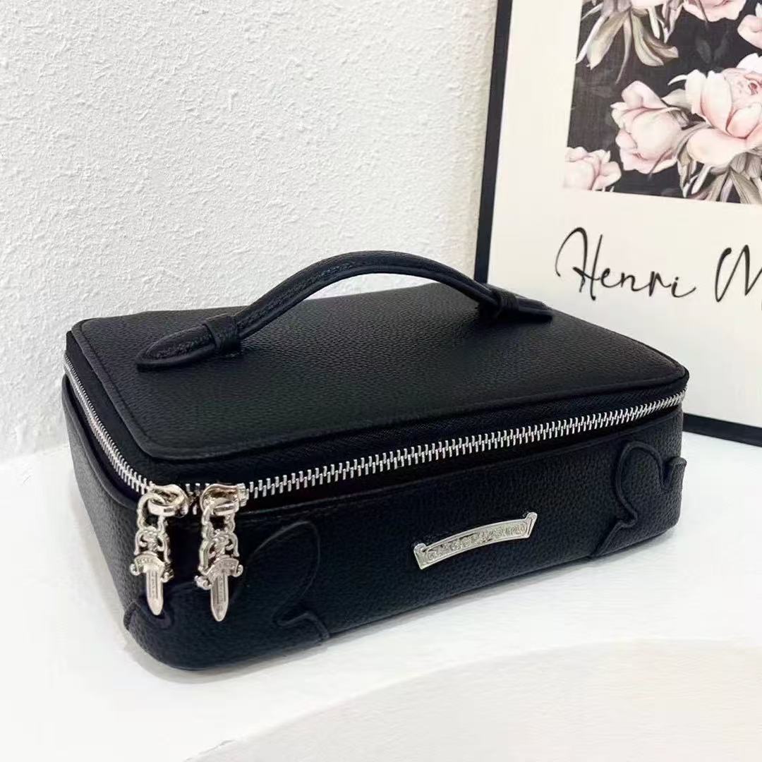https://fulmo-img-server.com/glamcase/2990c71b-6a28-4740-8022-163ce9c04495.jpg