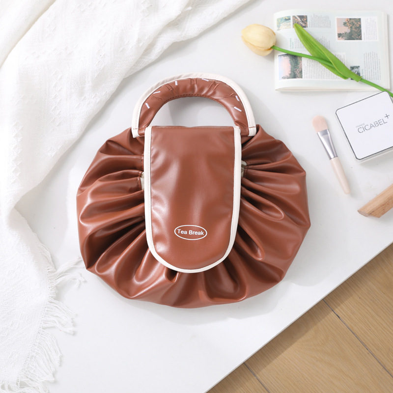 https://fulmo-img-server.com/glamcase/2c4de83f-1702-4dc4-b530-477b72deff5c.jpg
