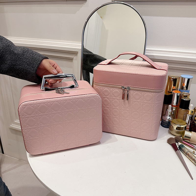 https://fulmo-img-server.com/glamcase/417cfe04-cfbe-45ef-96d4-66fc6c62728f.jpg