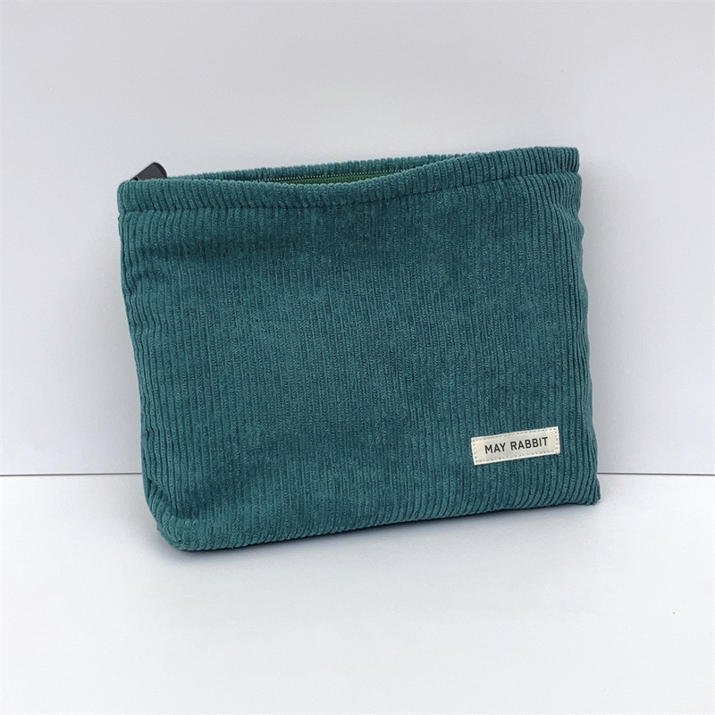 https://fulmo-img-server.com/glamcase/4fb4c0f1-aafb-4dff-a7ce-db49f135b9eb.jpg