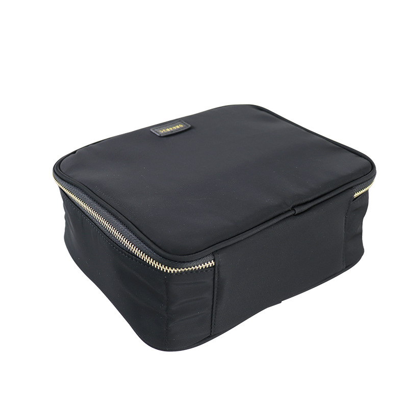 https://fulmo-img-server.com/glamcase/526caf65-1f5d-409d-a48b-476bff64281d.jpg