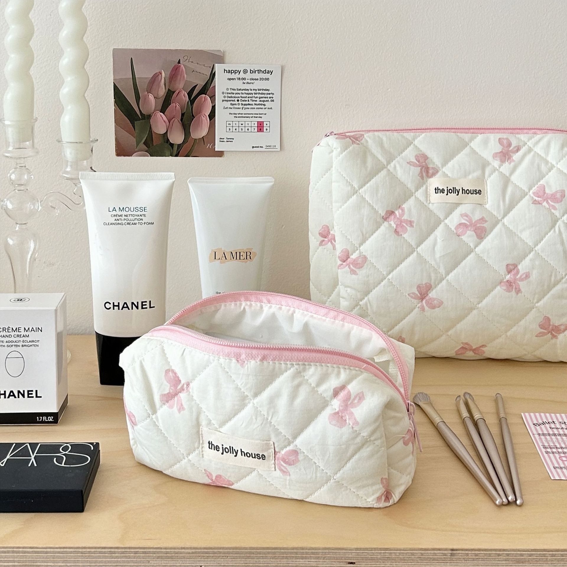 https://fulmo-img-server.com/glamcase/62b2d722-87a7-47a0-8c81-ae871fda2999.jpg