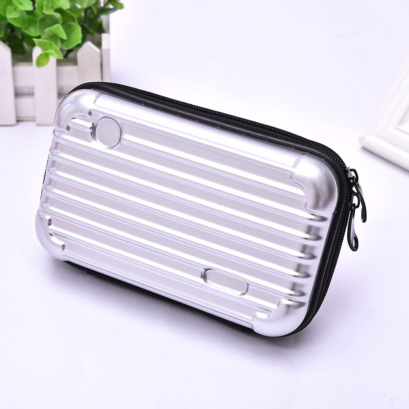 https://fulmo-img-server.com/glamcase/691b1fe7-c34b-45b1-8b10-ac9b97429ec0.jpg