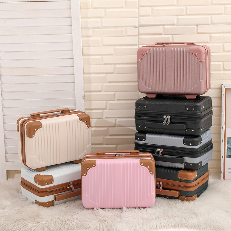 https://fulmo-img-server.com/glamcase/70895994-075a-44a2-8c27-1d723c602318.jpg