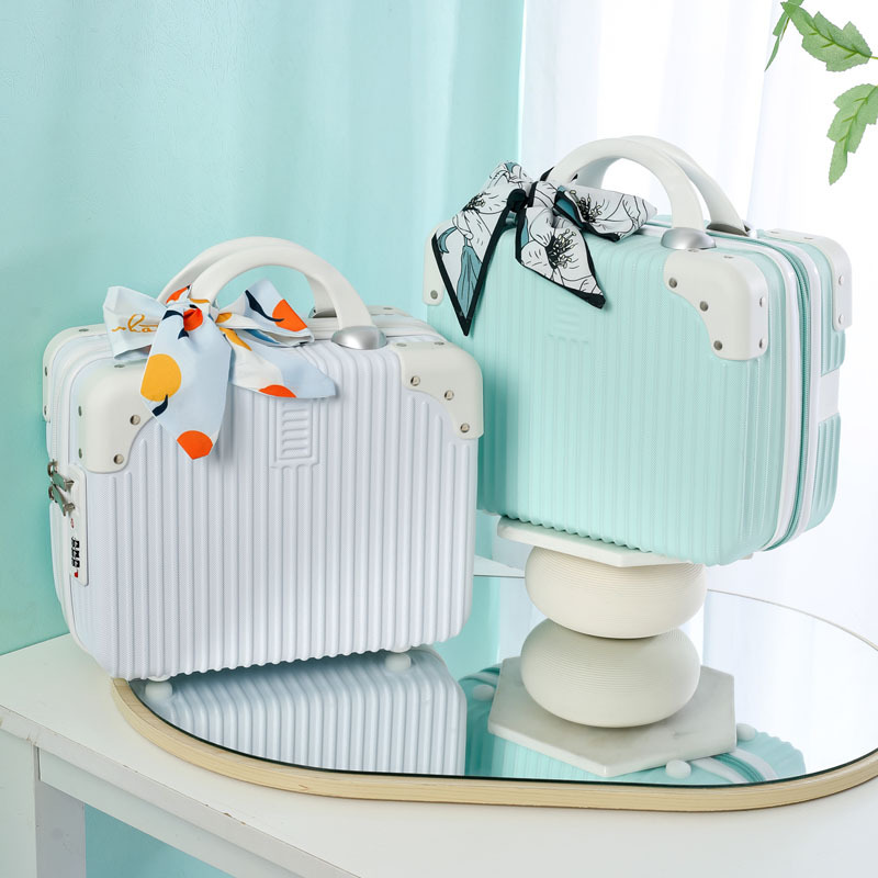 https://fulmo-img-server.com/glamcase/7db6ca31-002e-4322-9a52-0010ec66251c.jpg