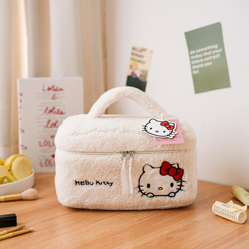 https://fulmo-img-server.com/glamcase/81756f4b-832d-4cea-8711-6f6801fa00eb.jpg