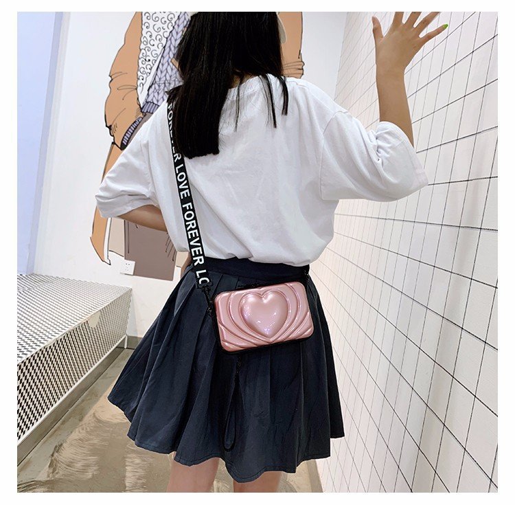 https://fulmo-img-server.com/glamcase/84105b8d-6cd3-4d1e-9f16-fcbf78f86a74.jpg