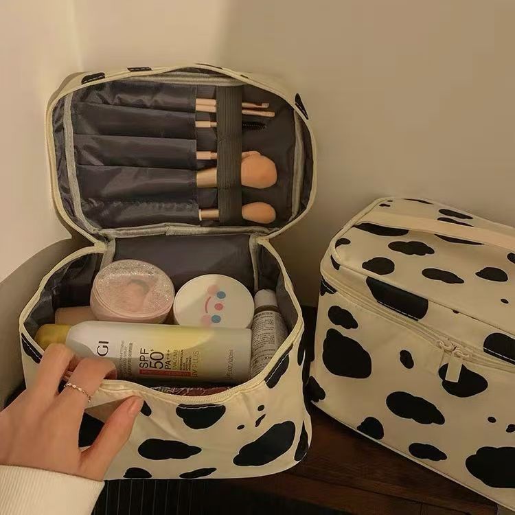 https://fulmo-img-server.com/glamcase/991ec199-b9d6-49ba-a604-f1f87a52a9d0.jpg