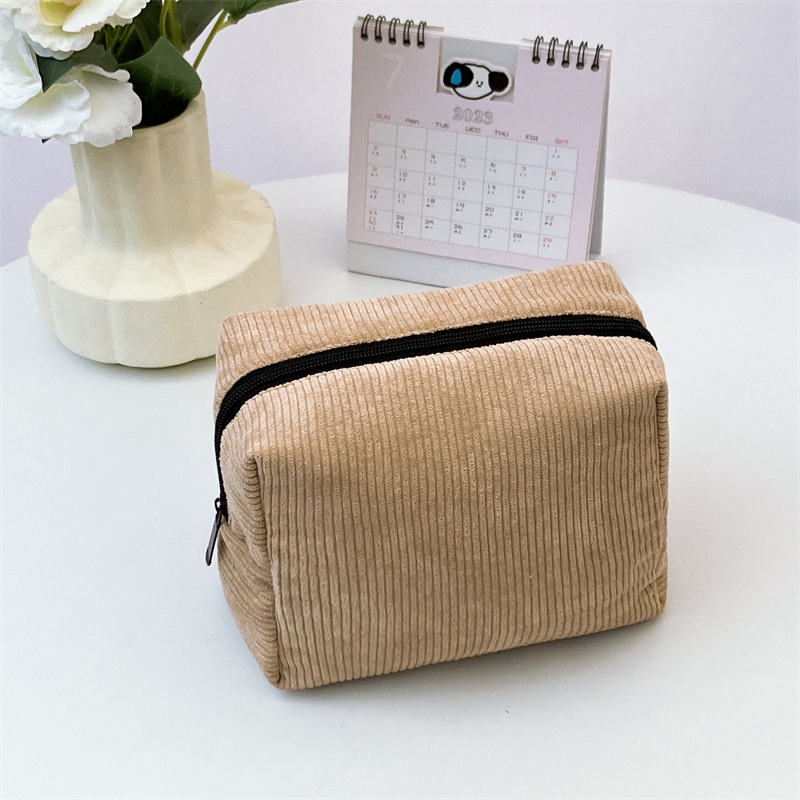 https://fulmo-img-server.com/glamcase/a8d5fab4-d304-40c0-a072-4eb6a51b60b5.jpg