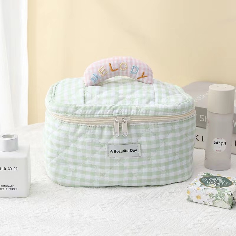 https://fulmo-img-server.com/glamcase/ac214ba6-c6a0-46dd-8186-c3997c8a1a7a.jpg