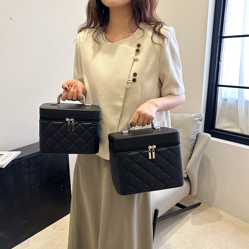 https://fulmo-img-server.com/glamcase/ad07b7a1-5161-4f1e-813f-b5c365fcee47.jpg