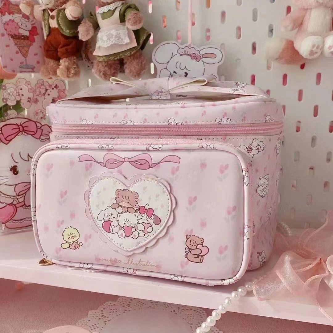 https://fulmo-img-server.com/glamcase/bd0caefd-8fea-4070-badc-024de00df001.jpg