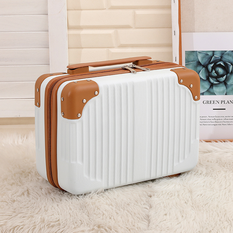 https://fulmo-img-server.com/glamcase/c2824ba8-aaa9-46ca-86a3-41587942c9d6.jpg